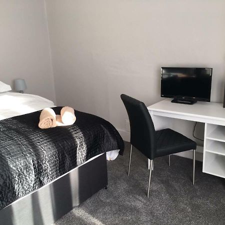 @33 Fab Townhouse Villa Holyhead Dış mekan fotoğraf